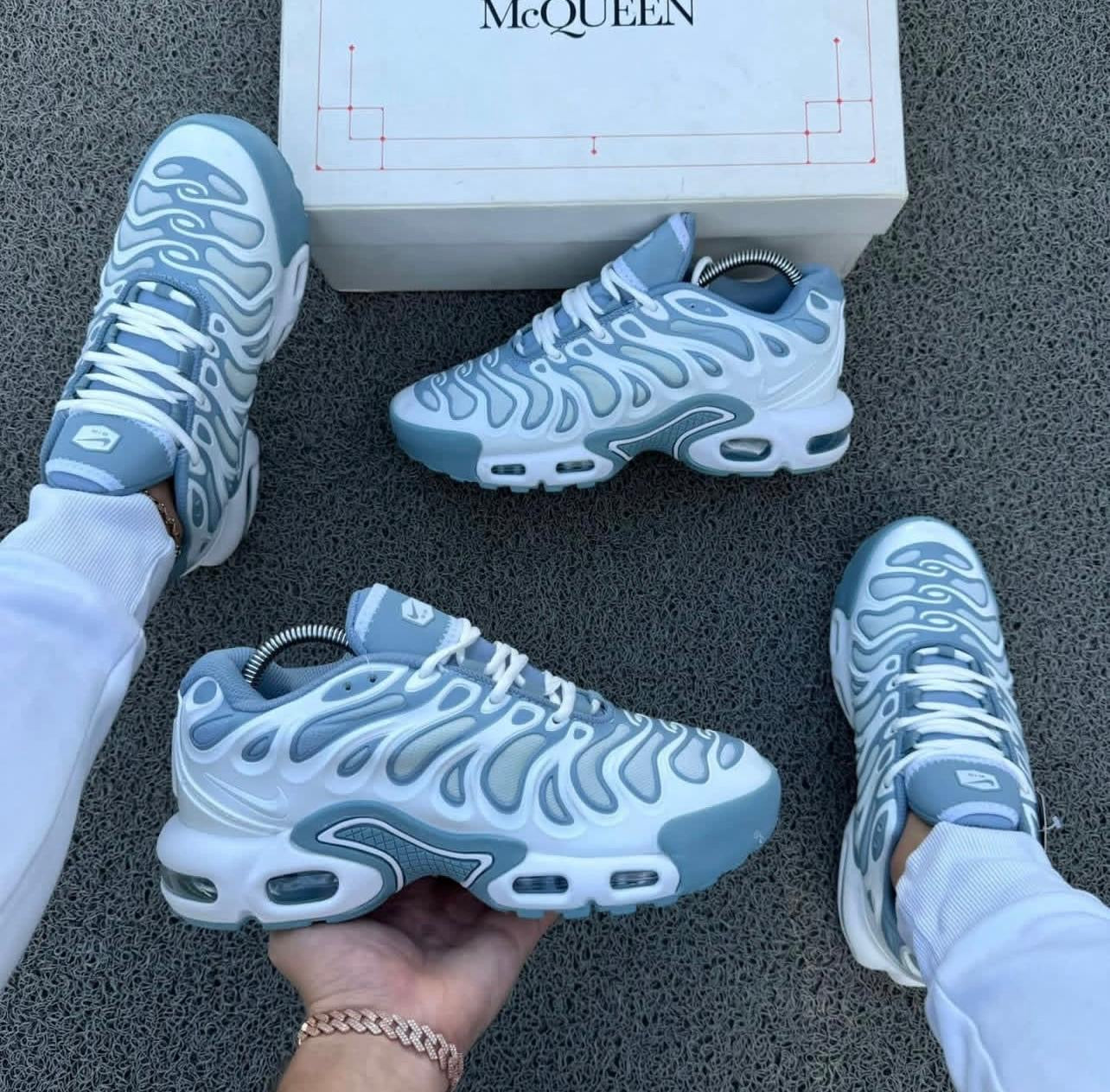 NIKE AIR MAX PLUS DRIFT