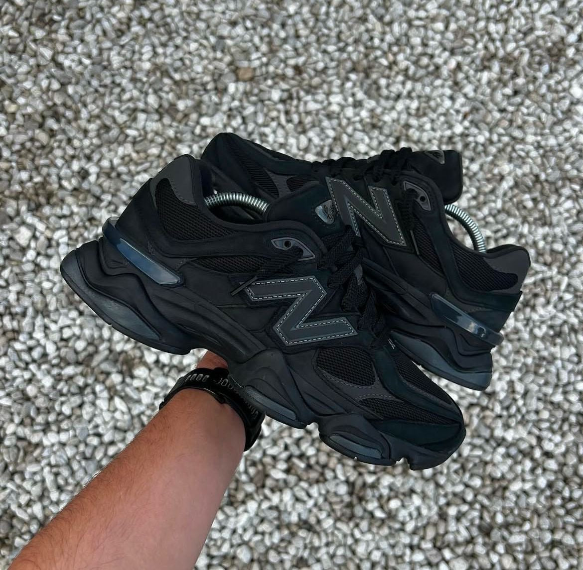 NEW BALANCE 9060