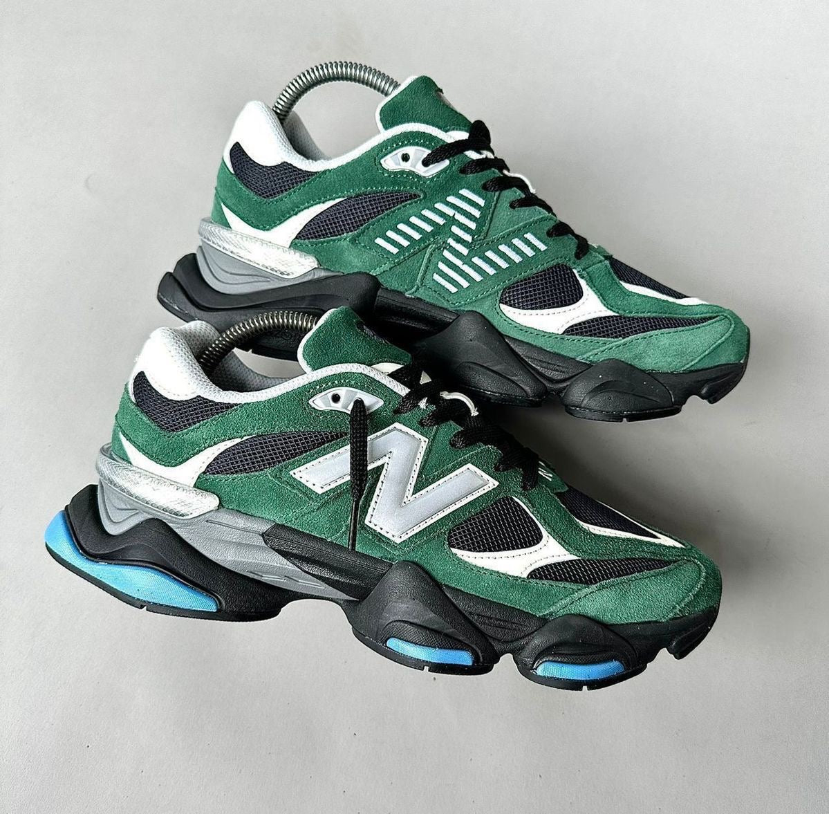 NEW BALANCE 9060